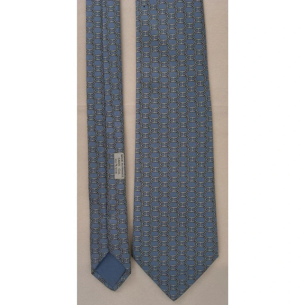 Hermes Blue Chaine d'Ancre H Pattern 100% Silk Tie Made in France #W5220